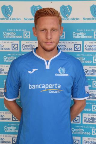 http://www.sondriocalcio.com/files/styles/large/public/giocatori/5%20Alessandro%20Baggi%20-%20Difensore%20%28Custom%29.JPG